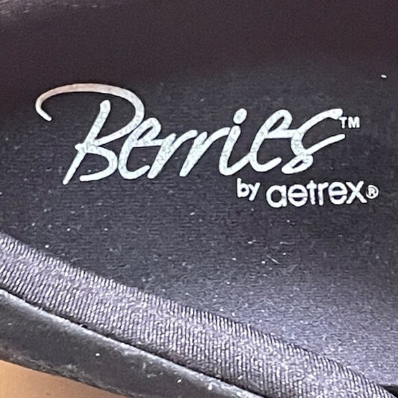 Aetrex Berries Black Mary Jane Shoes With Velcro Strap Womens Size 9 Lightweight - Picture 4 of 10